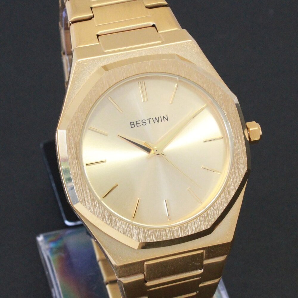 Men's Sports Watch Integrated Bracelet Gold Tone Quartz 41.5mm - Picture 12 of 14